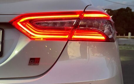 Toyota Camry, 2021 год, 2 200 000 рублей, 5 фотография