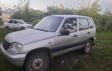 Chevrolet Niva I рестайлинг, 2005 год, 200 000 рублей, 3 фотография