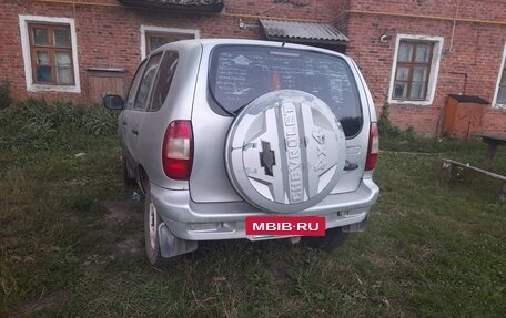 Chevrolet Niva I рестайлинг, 2005 год, 200 000 рублей, 4 фотография