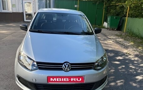 Volkswagen Polo VI (EU Market), 2013 год, 850 000 рублей, 1 фотография