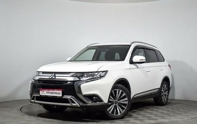 Mitsubishi Outlander III рестайлинг 3, 2019 год, 2 299 000 рублей, 1 фотография