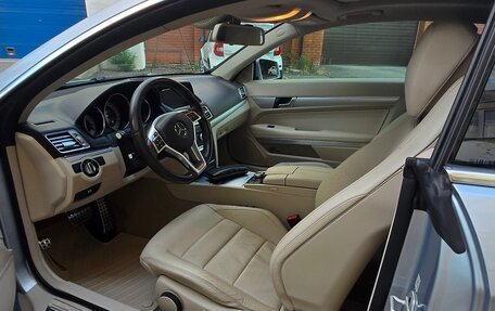 Mercedes-Benz E-Класс, 2016 год, 2 350 000 рублей, 16 фотография