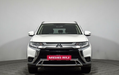 Mitsubishi Outlander III рестайлинг 3, 2019 год, 2 299 000 рублей, 2 фотография