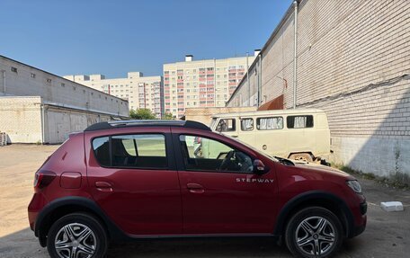 Renault Sandero II рестайлинг, 2017 год, 900 000 рублей, 4 фотография