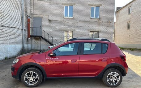 Renault Sandero II рестайлинг, 2017 год, 900 000 рублей, 3 фотография