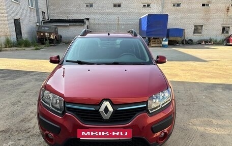 Renault Sandero II рестайлинг, 2017 год, 900 000 рублей, 2 фотография