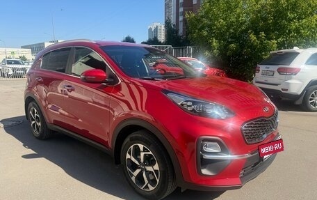 KIA Sportage IV рестайлинг, 2020 год, 2 350 000 рублей, 17 фотография