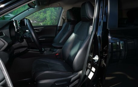 Toyota RAV4, 2021 год, 3 280 000 рублей, 13 фотография
