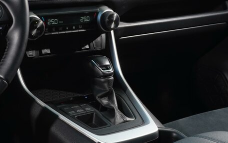 Toyota RAV4, 2021 год, 3 280 000 рублей, 20 фотография
