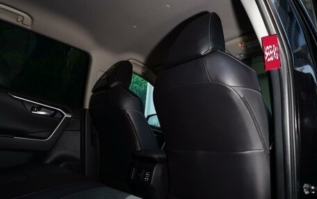Toyota RAV4, 2021 год, 3 280 000 рублей, 14 фотография