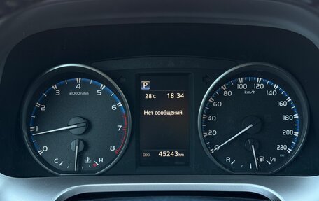 Toyota RAV4, 2018 год, 3 300 000 рублей, 17 фотография