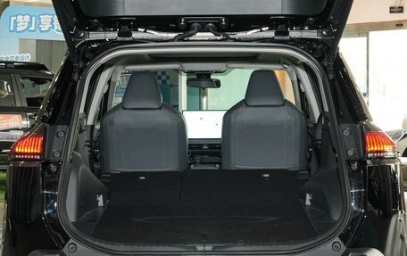 Toyota RAV4, 2026 год, 4 750 000 рублей, 11 фотография
