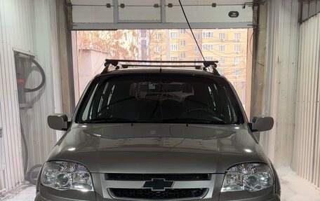 Chevrolet Niva I рестайлинг, 2010 год, 450 000 рублей, 4 фотография