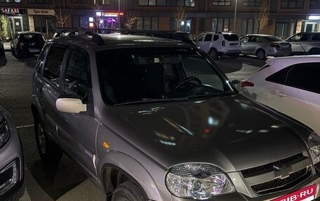 Chevrolet Niva I рестайлинг, 2010 год, 450 000 рублей, 2 фотография