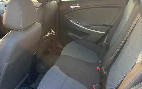 Hyundai Solaris II рестайлинг, 2014 год, 900 000 рублей, 14 фотография