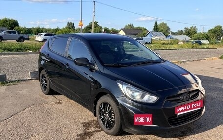 Hyundai Solaris II рестайлинг, 2014 год, 900 000 рублей, 20 фотография
