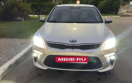 KIA Rio IV, 2019 год, 1 400 000 рублей, 4 фотография