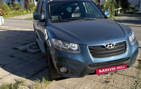 Hyundai Santa Fe III рестайлинг, 2010 год, 900 000 рублей, 2 фотография