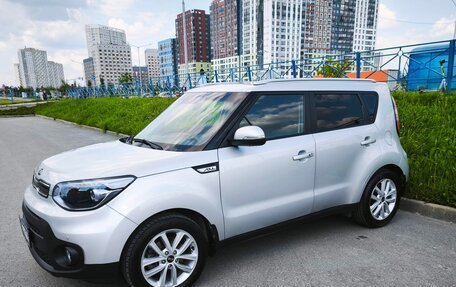 KIA Soul II рестайлинг, 2018 год, 1 650 000 рублей, 11 фотография