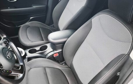 KIA Soul II рестайлинг, 2018 год, 1 650 000 рублей, 21 фотография