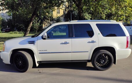 Cadillac Escalade III, 2011 год, 1 870 000 рублей, 9 фотография
