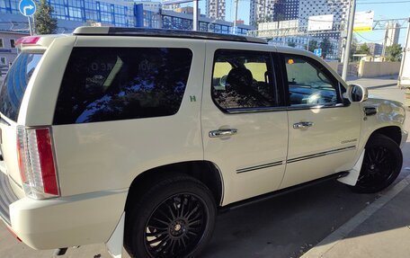 Cadillac Escalade III, 2011 год, 1 870 000 рублей, 5 фотография