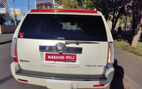 Cadillac Escalade III, 2011 год, 1 870 000 рублей, 6 фотография