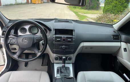 Mercedes-Benz C-Класс, 2009 год, 990 000 рублей, 9 фотография