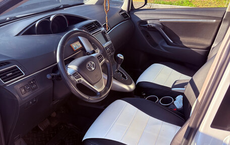 Toyota Verso I, 2014 год, 1 500 000 рублей, 8 фотография