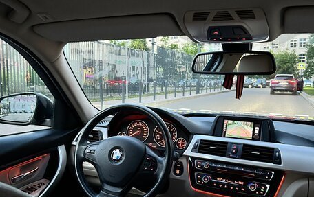 BMW 3 серия, 2016 год, 1 820 000 рублей, 10 фотография