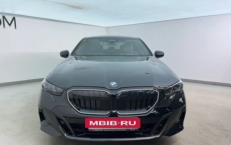 BMW 5 серия, 2025 год, 9 765 000 рублей, 3 фотография