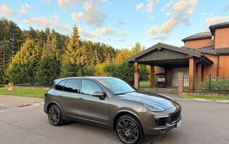 Porsche Cayenne III, 2015 год, 4 000 000 рублей, 2 фотография