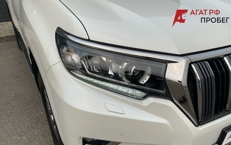 Toyota Land Cruiser Prado 150 рестайлинг 2, 2019 год, 5 840 000 рублей, 2 фотография
