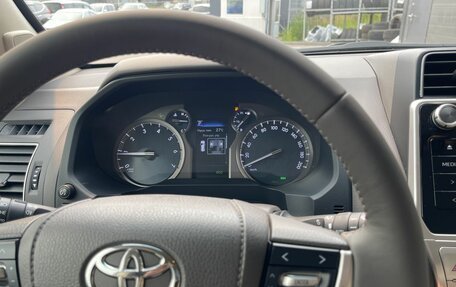 Toyota Land Cruiser Prado 150 рестайлинг 2, 2019 год, 5 840 000 рублей, 18 фотография