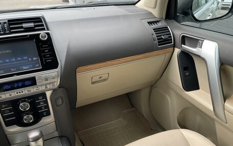 Toyota Land Cruiser Prado 150 рестайлинг 2, 2019 год, 5 840 000 рублей, 19 фотография