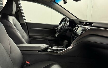 Toyota Camry, 2020 год, 2 800 000 рублей, 13 фотография