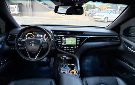 Toyota Camry, 2019 год, 2 370 000 рублей, 13 фотография