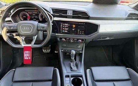 Audi Q3, 2022 год, 2 399 999 рублей, 15 фотография