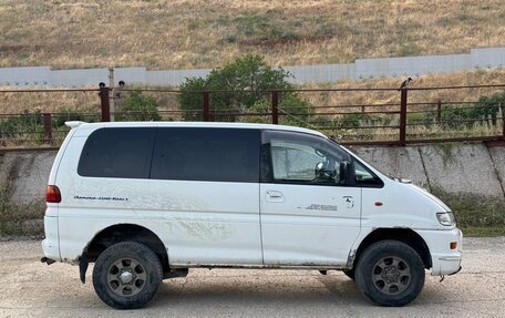 Mitsubishi Delica IV, 1999 год, 900 000 рублей, 4 фотография