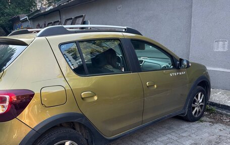 Renault Sandero II рестайлинг, 2018 год, 950 000 рублей, 2 фотография