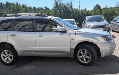 Mitsubishi Outlander III рестайлинг 3, 2003 год, 470 000 рублей, 4 фотография