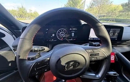 Hyundai Elantra, 2023 год, 1 699 999 рублей, 9 фотография