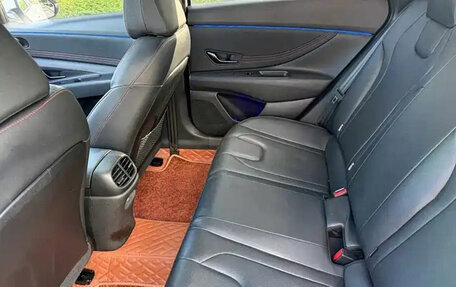 Hyundai Elantra, 2023 год, 1 699 999 рублей, 12 фотография