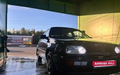 Volkswagen Golf III, 1997 год, 135 000 рублей, 2 фотография