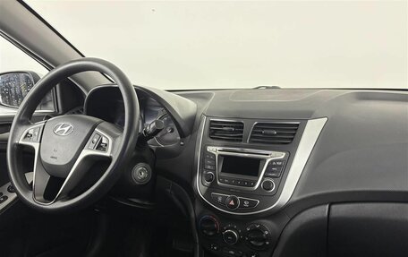 Hyundai Solaris II рестайлинг, 2016 год, 1 175 000 рублей, 10 фотография