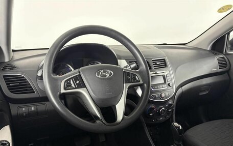 Hyundai Solaris II рестайлинг, 2016 год, 1 175 000 рублей, 11 фотография