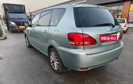 Toyota Avensis Verso I рестайлинг, 2002 год, 799 000 рублей, 5 фотография