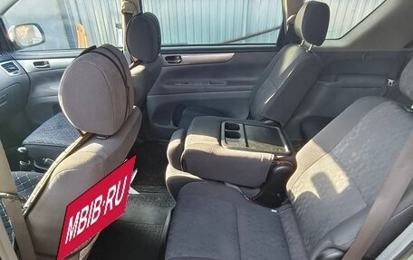 Toyota Avensis Verso I рестайлинг, 2002 год, 799 000 рублей, 23 фотография