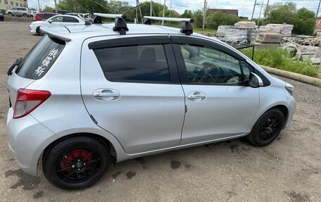 Toyota Vitz, 2013 год, 560 000 рублей, 4 фотография