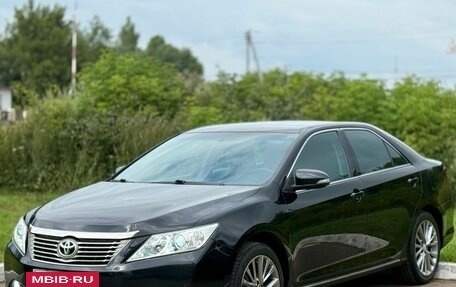 Toyota Camry, 2012 год, 1 490 000 рублей, 6 фотография